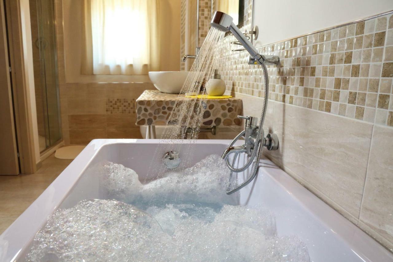 Le Mansardine Bed & Breakfast Vasto Exterior photo
